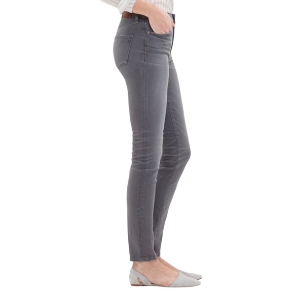 Madewell | Tall 9" High-Rise Skinny Jeans in Dusty Wash, Gray - Picture 5 of 15